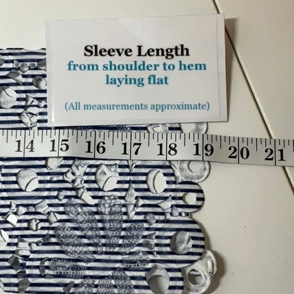 Chico’s Printed Lace Popover Top
0 Petite ( Size 4) White Navy - Picture 12 of 13